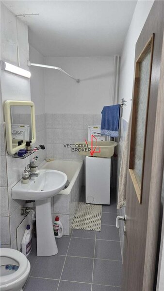 Tei, Facultatea de Constructii, garsoniera mobilata, utilata, et. 6/10, bloc cu 2 lifturi